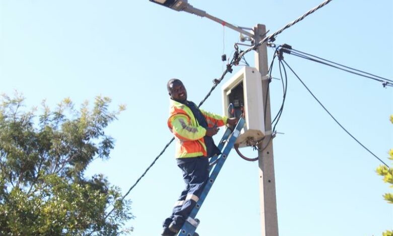 Temporary Power Solution Underway at Madeira Park