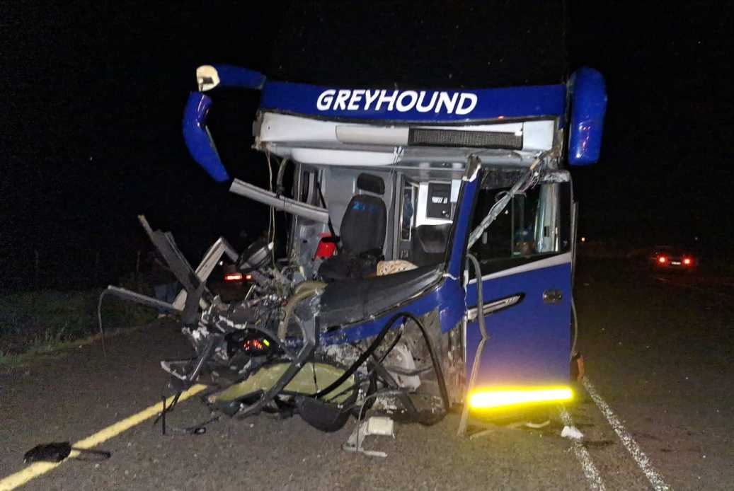 One dead, 32 injured in Greyhound crash on Penhoek Pass