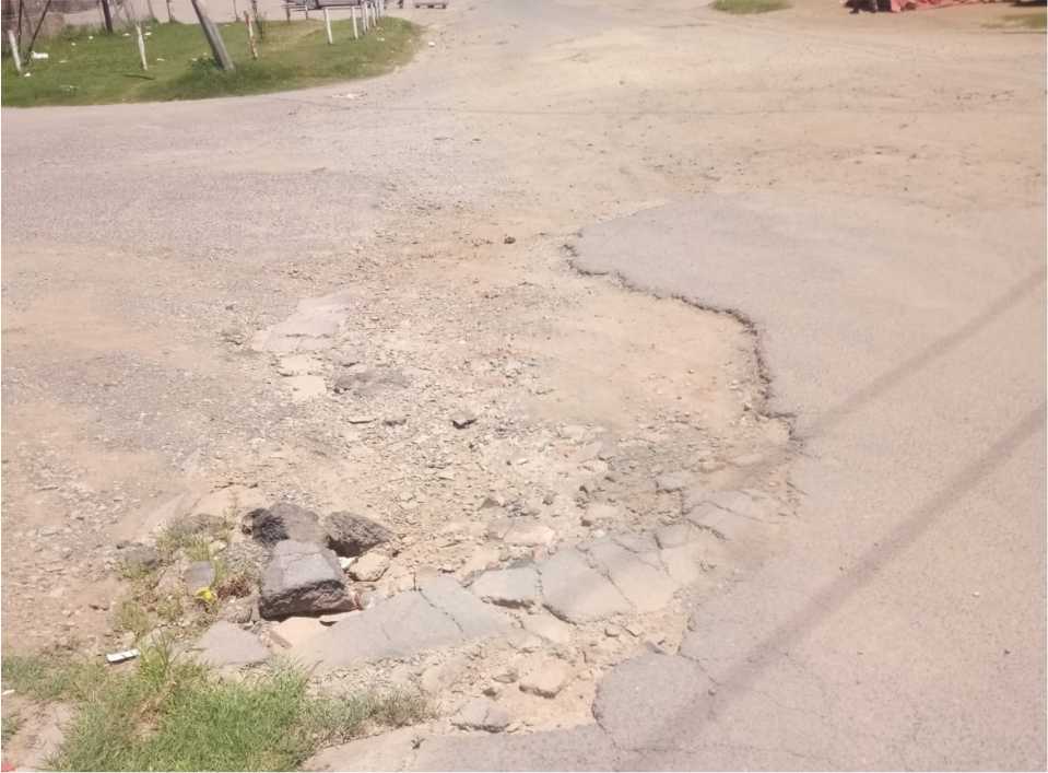 DICKERSON ROAD COLLAPSES: POTHOLES TURN BUSY STREET INTO DIRT TRACK