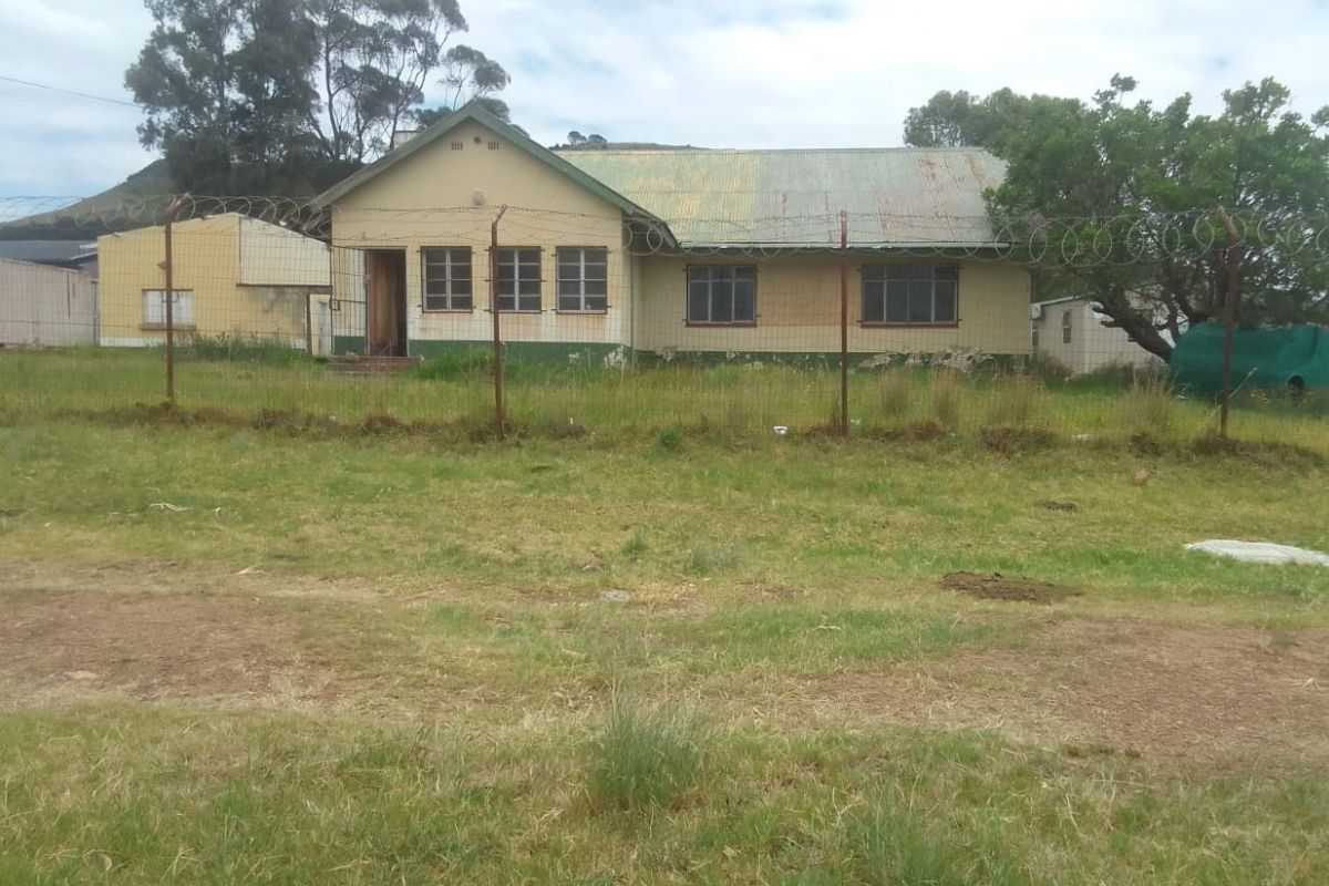 Agri offices shut in Cofimvaba over unsafe building