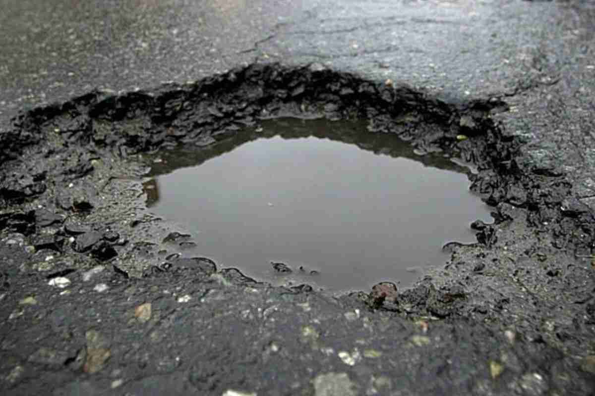Municipality responds to growing pothole crisis in Komani