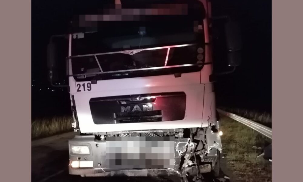 Truck and bakkie collide between Tsomo and Cofimvaba