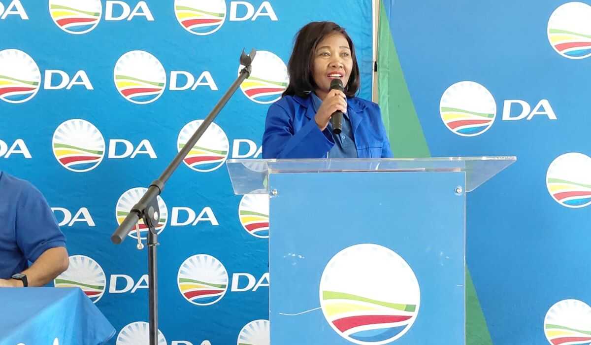 Bettie Lawens unveiled as DA mayoral candidate for Inxuba Yethemba