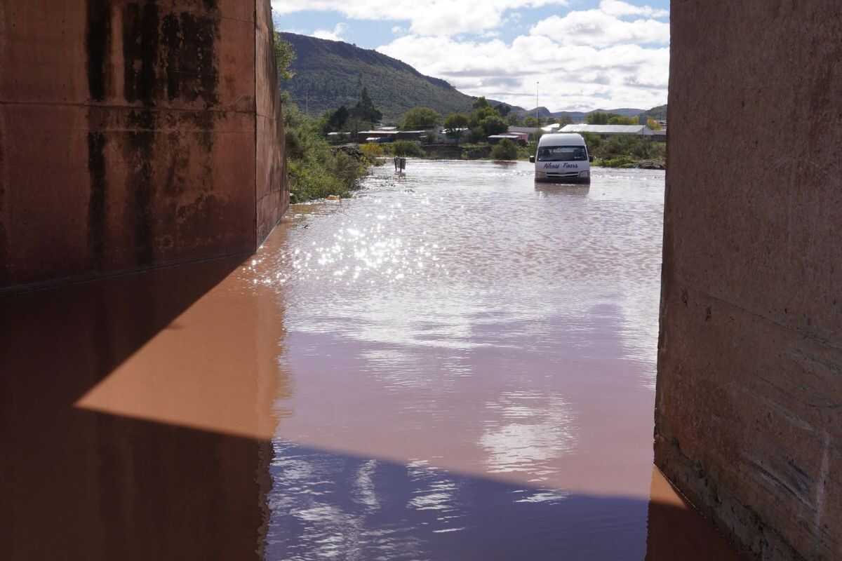 Flooded Road Leaves Minibus Stranded Near Burgersdorp Bridge